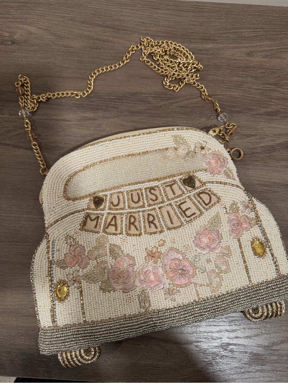 New! Never worn, Mary Frances Cream and Pink 'Just Married' Beaded Crossbody Bag - Picture 4 of 5